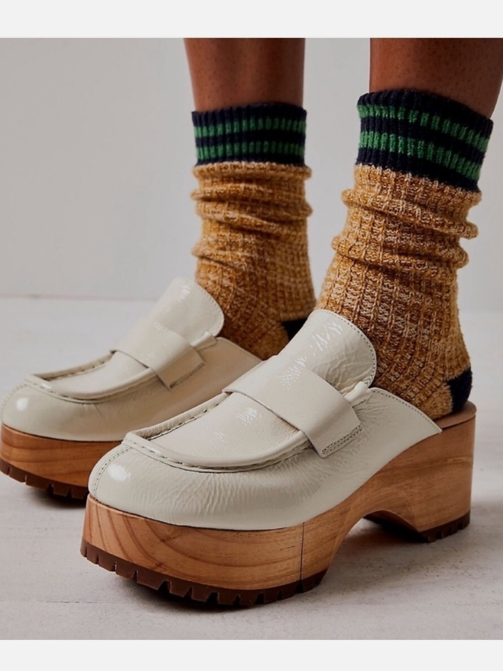 Free People Sz 38 Corbin Loaf Platform Mule Clogs cream Ivory Patent Leather